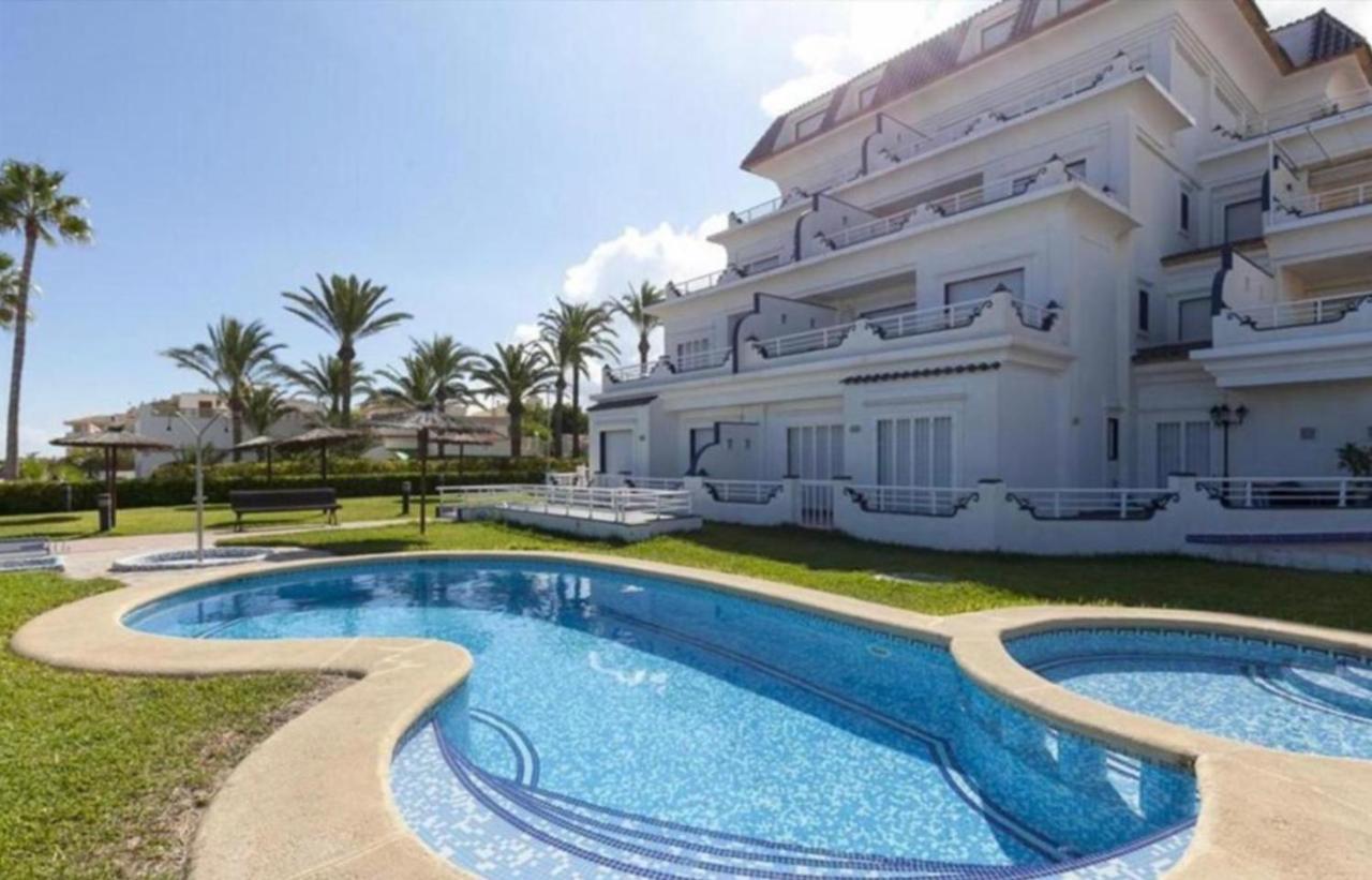 Apartamento Denia Playa Luaran gambar